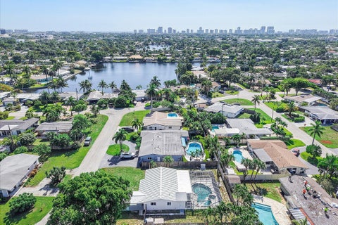 Tiny photo for 1400 NE 42nd Court, Oakland Park, FL 33334 (MLS # B26064134)