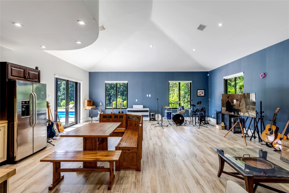 SOUTHWEST RANCHES - Residential