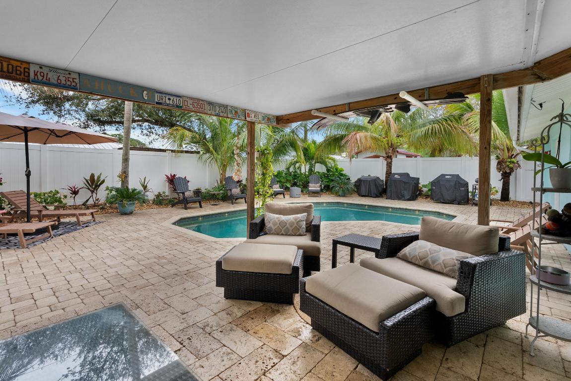 RIVERSIDE DRIVE PARK - Residential