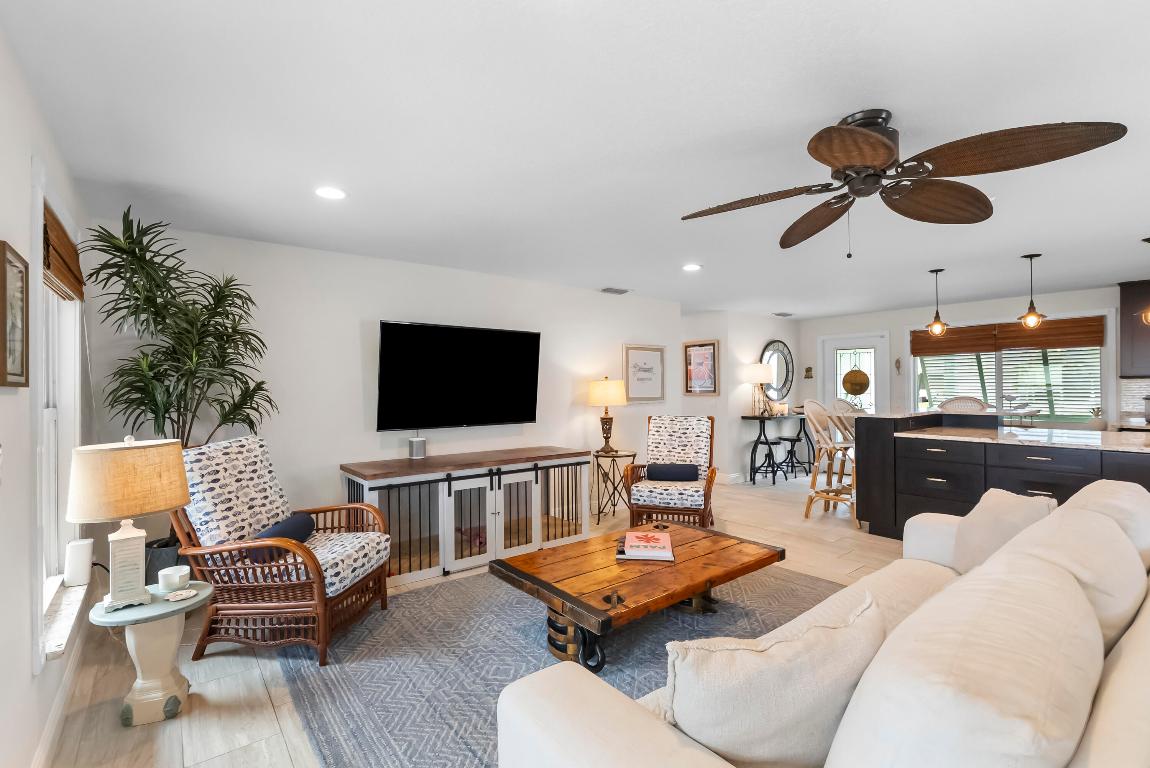 RIVERSIDE DRIVE PARK - Residential