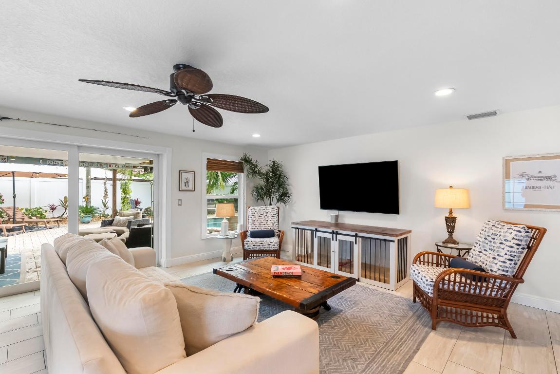 RIVERSIDE DRIVE PARK - Residential