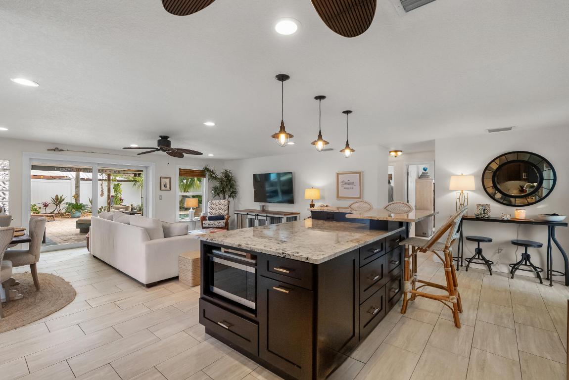 RIVERSIDE DRIVE PARK - Residential