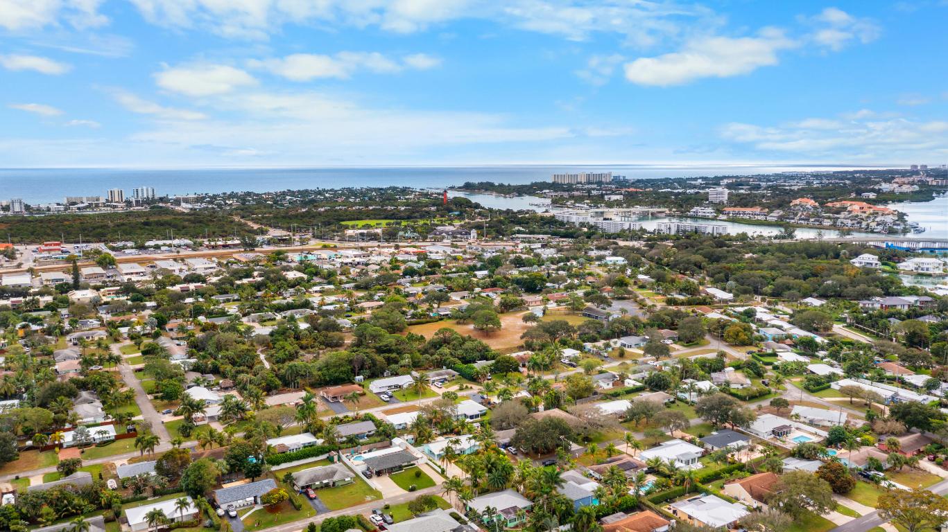 RIVERSIDE DRIVE PARK - Residential
