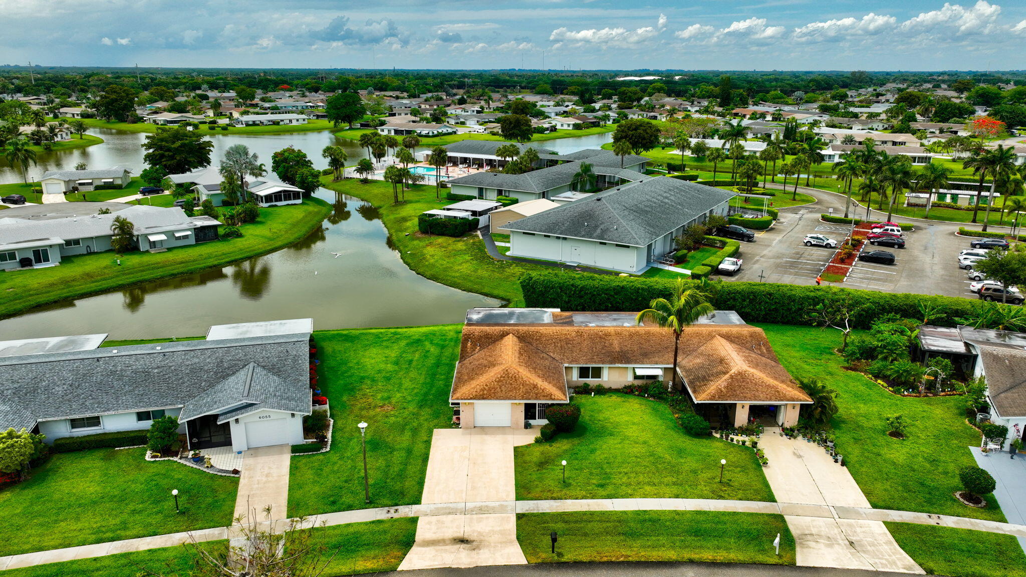 DELRAY VILLAS - Residential