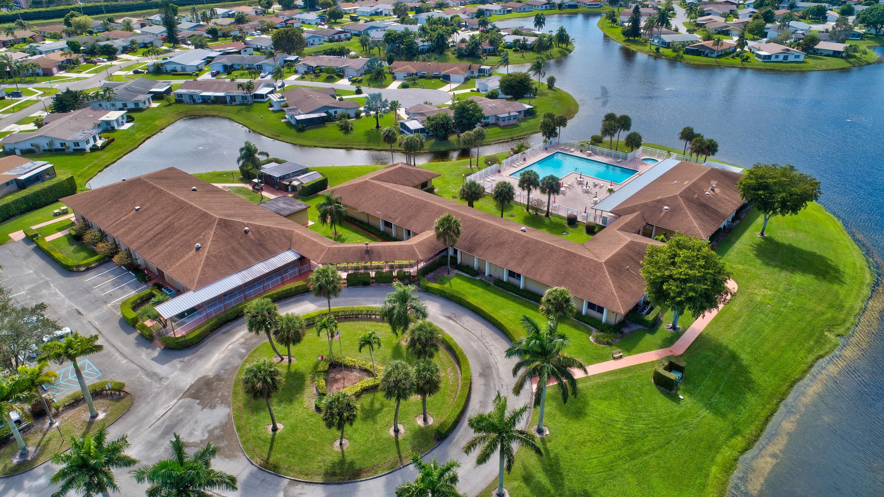 DELRAY VILLAS - Residential