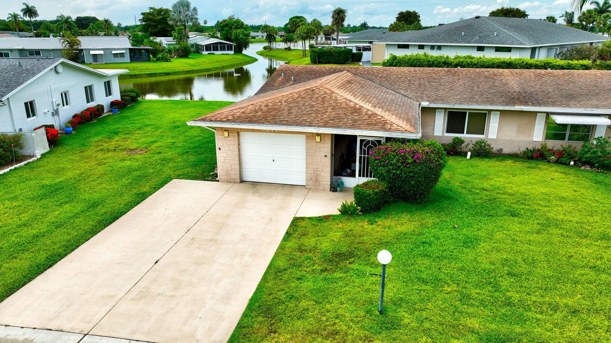 DELRAY VILLAS - Residential