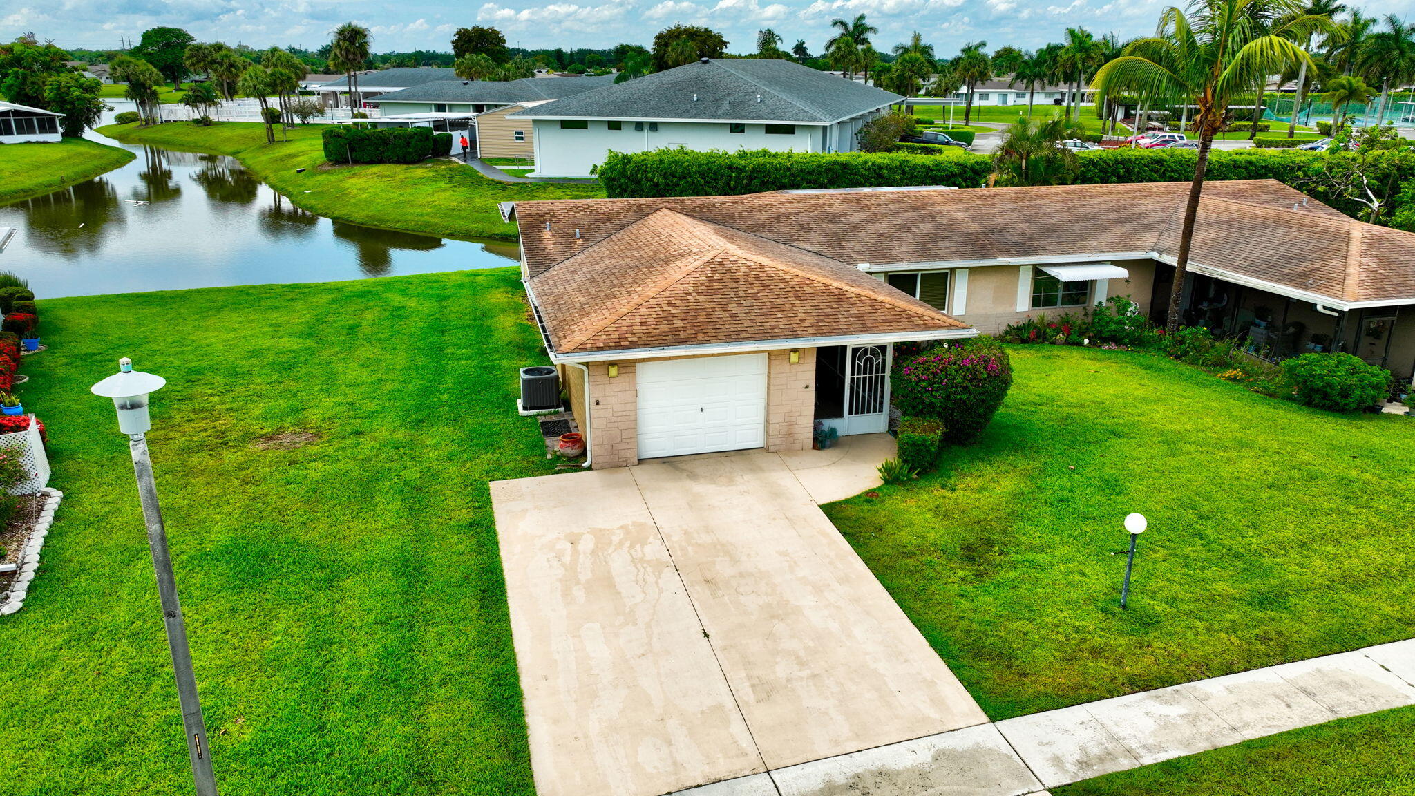 DELRAY VILLAS - Residential