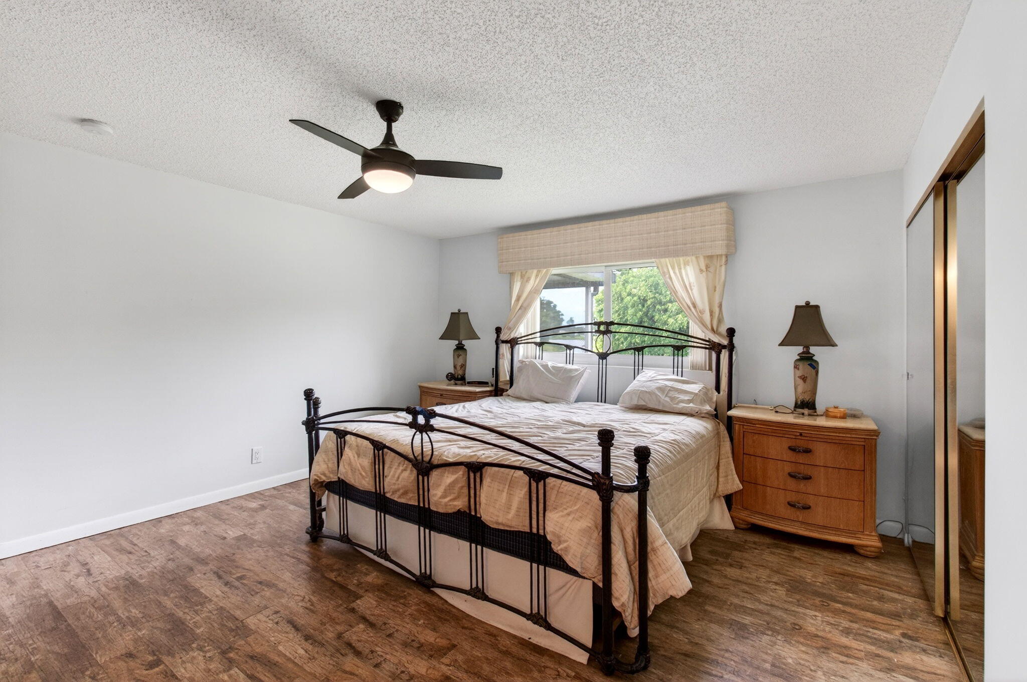 DELRAY VILLAS - Residential