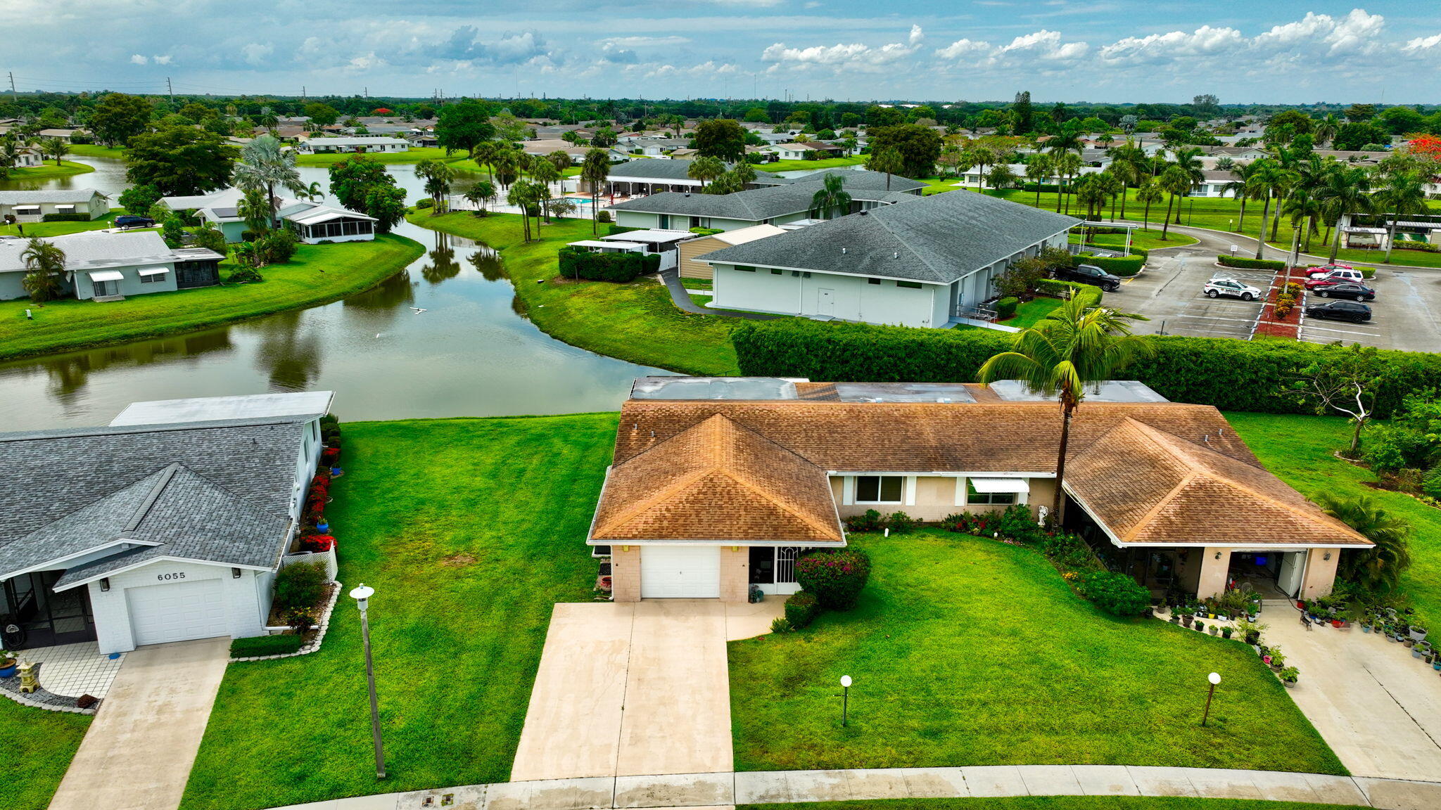 DELRAY VILLAS - Residential