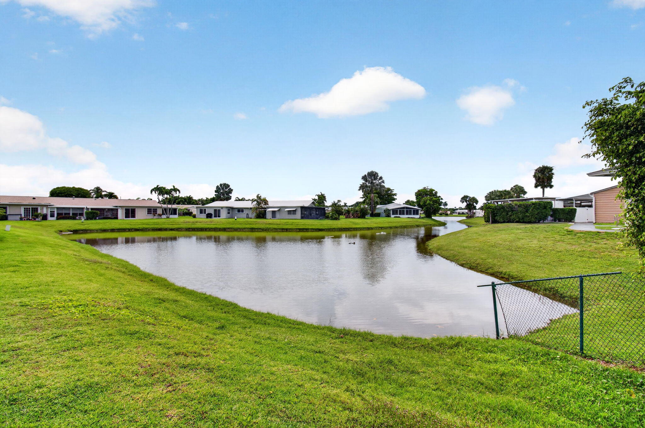 DELRAY VILLAS - Residential
