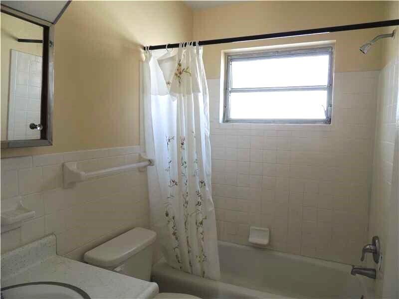 ELEVEN ELEVEN - Residential Lease