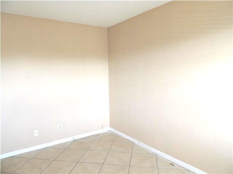 ELEVEN ELEVEN - Residential Lease