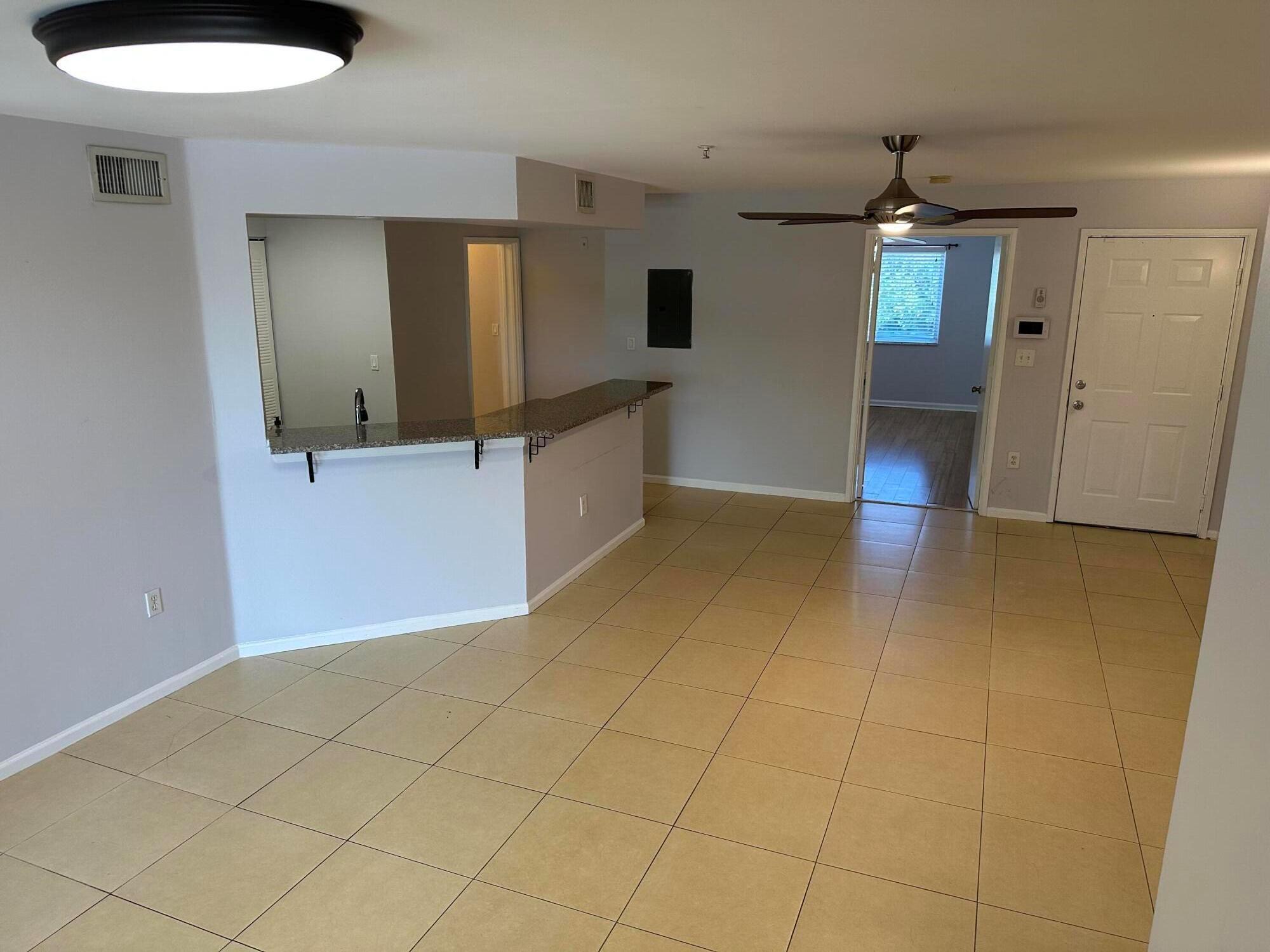 HYPOLUXOS MARINERS CAY CO - Residential Lease