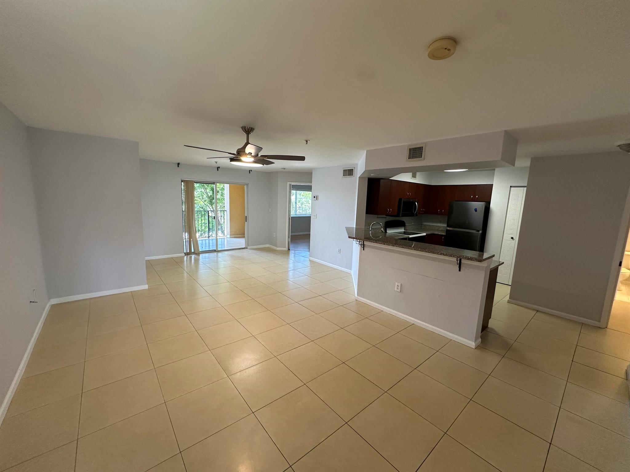 HYPOLUXOS MARINERS CAY CO - Residential Lease