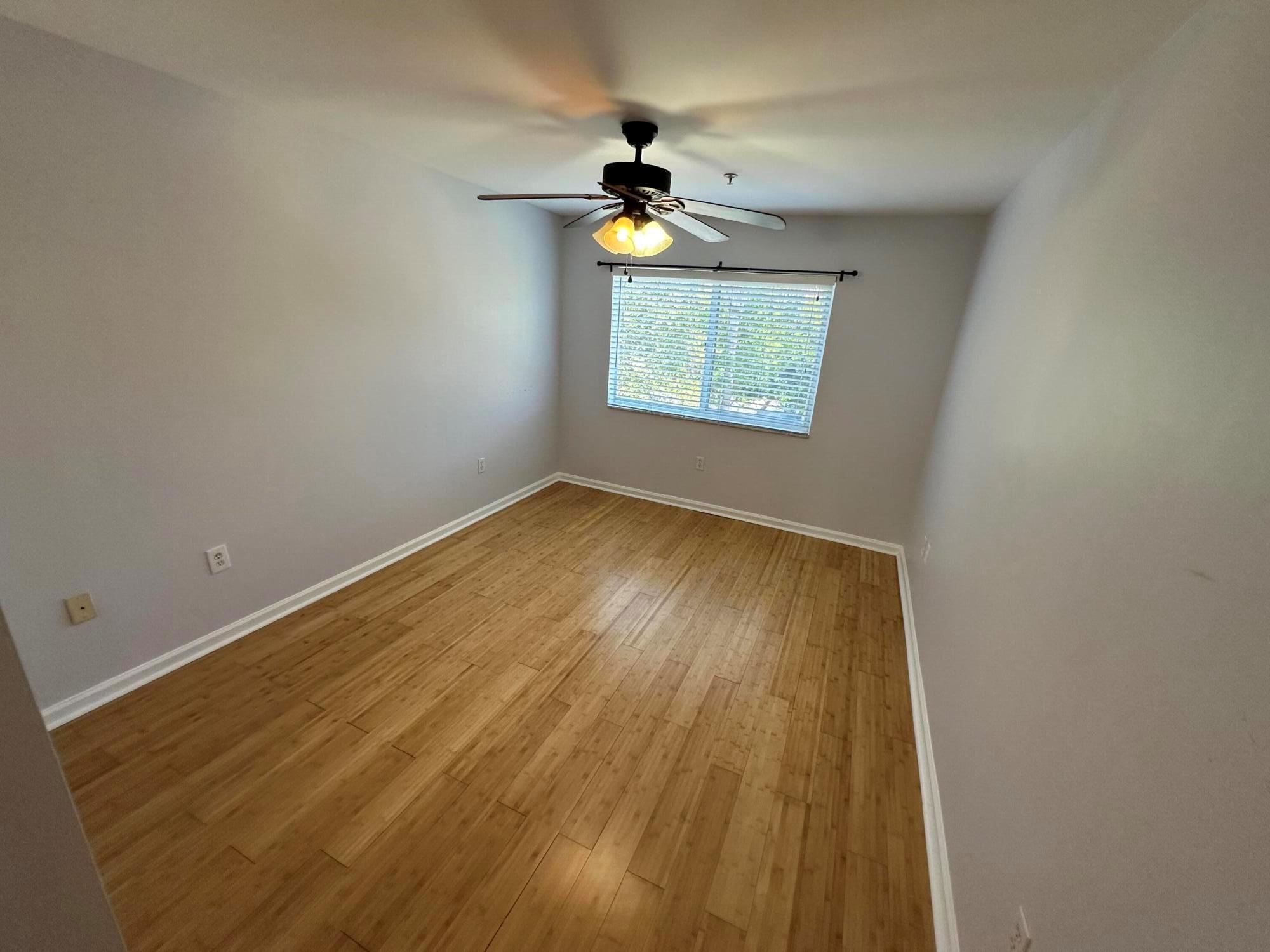 HYPOLUXOS MARINERS CAY CO - Residential Lease