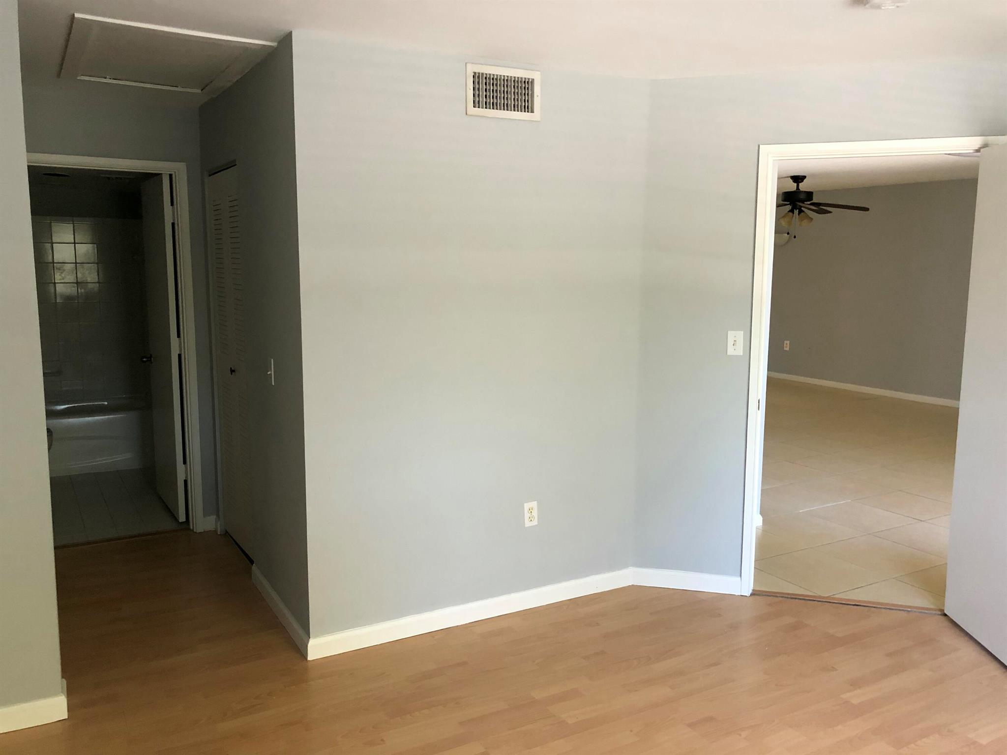 HYPOLUXOS MARINERS CAY CO - Residential Lease