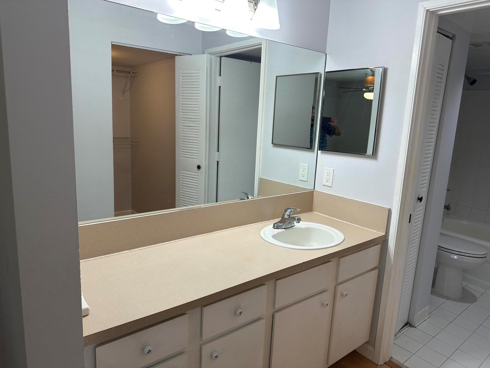 HYPOLUXOS MARINERS CAY CO - Residential Lease