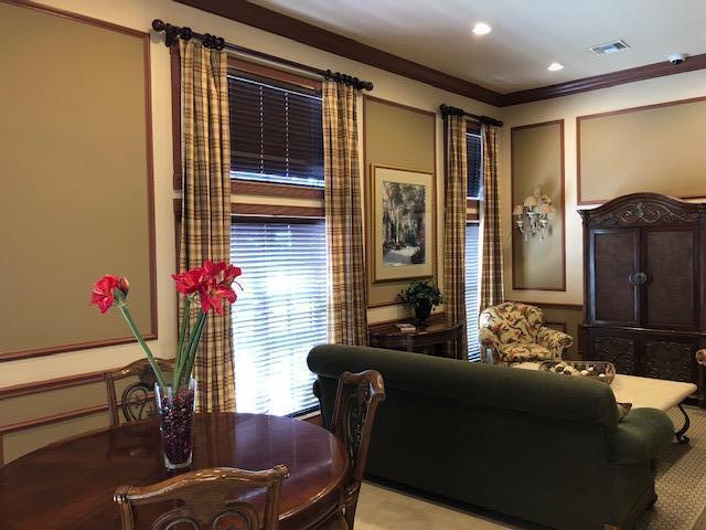 HYPOLUXOS MARINERS CAY CO - Residential Lease