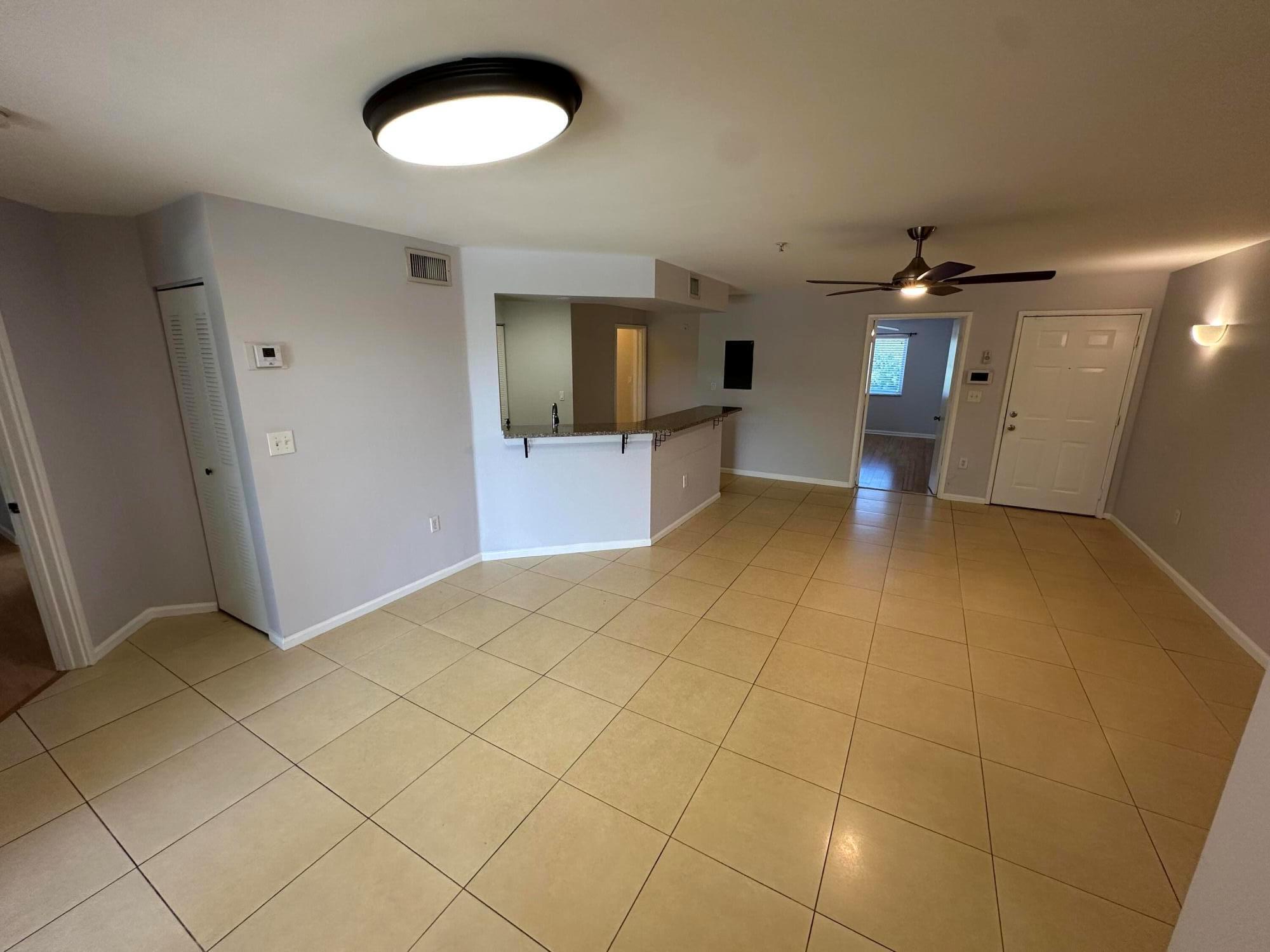 HYPOLUXOS MARINERS CAY CO - Residential Lease