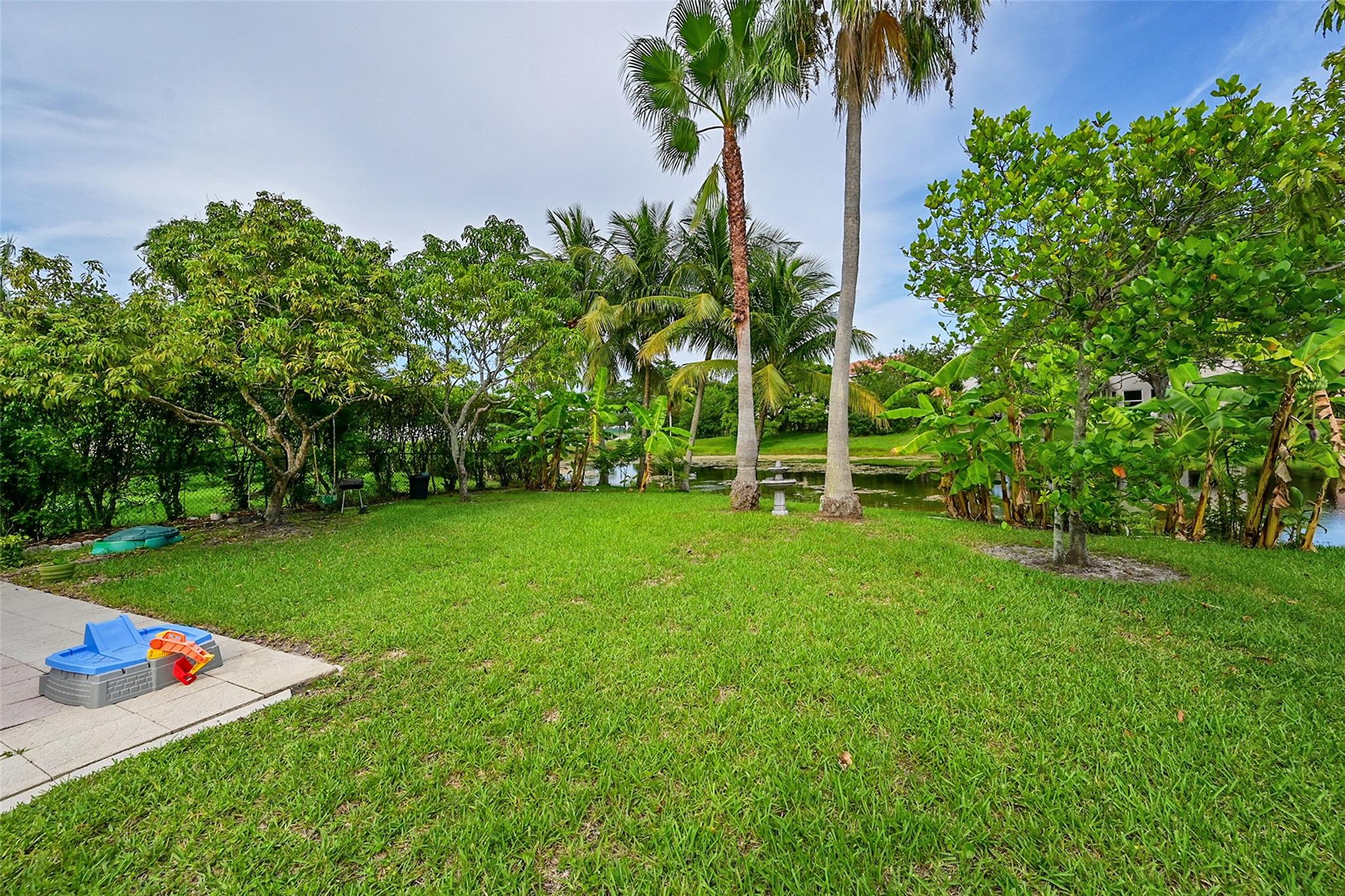Enclave Wyndham Lakes - Residential