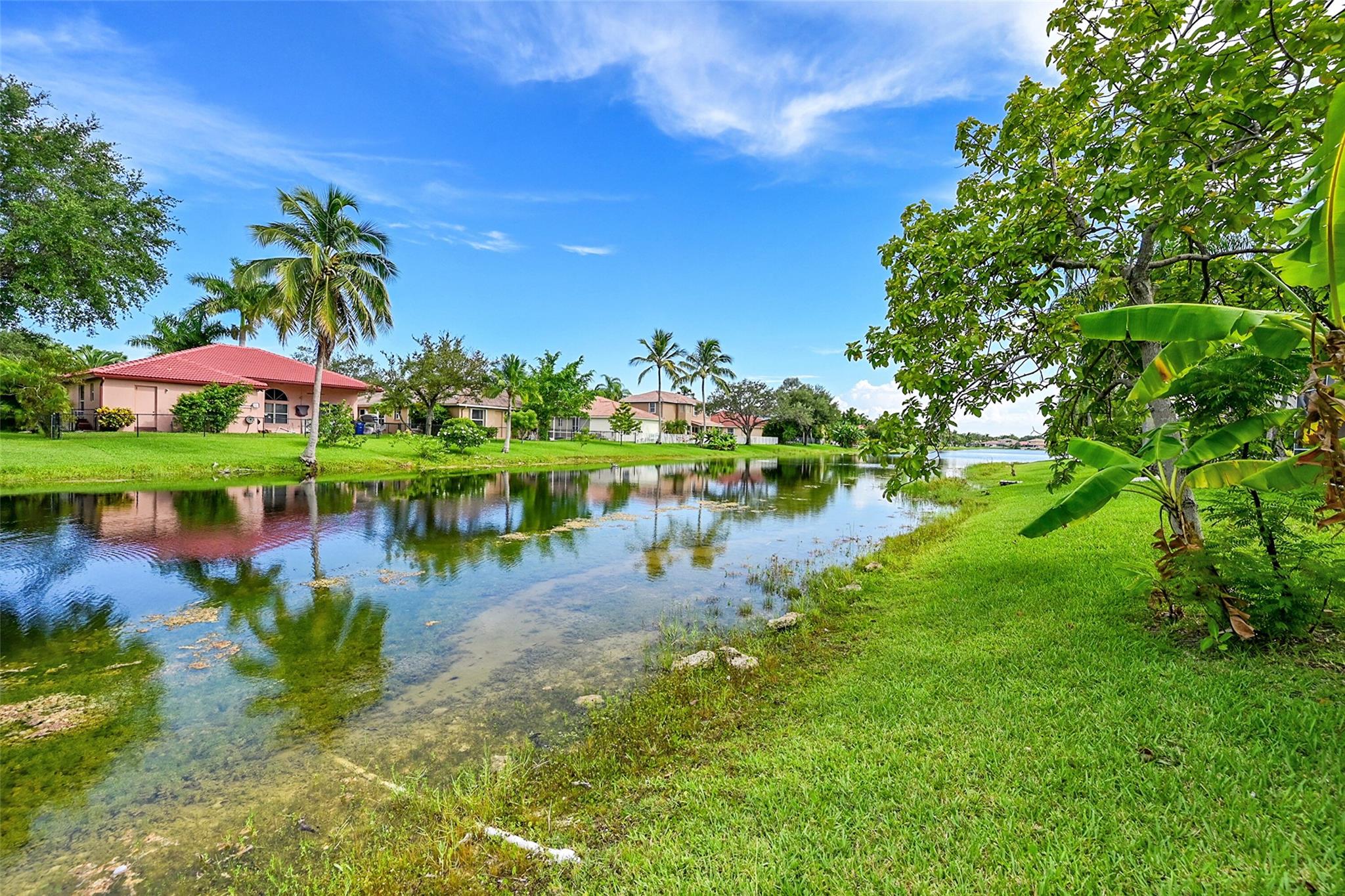 Enclave Wyndham Lakes - Residential