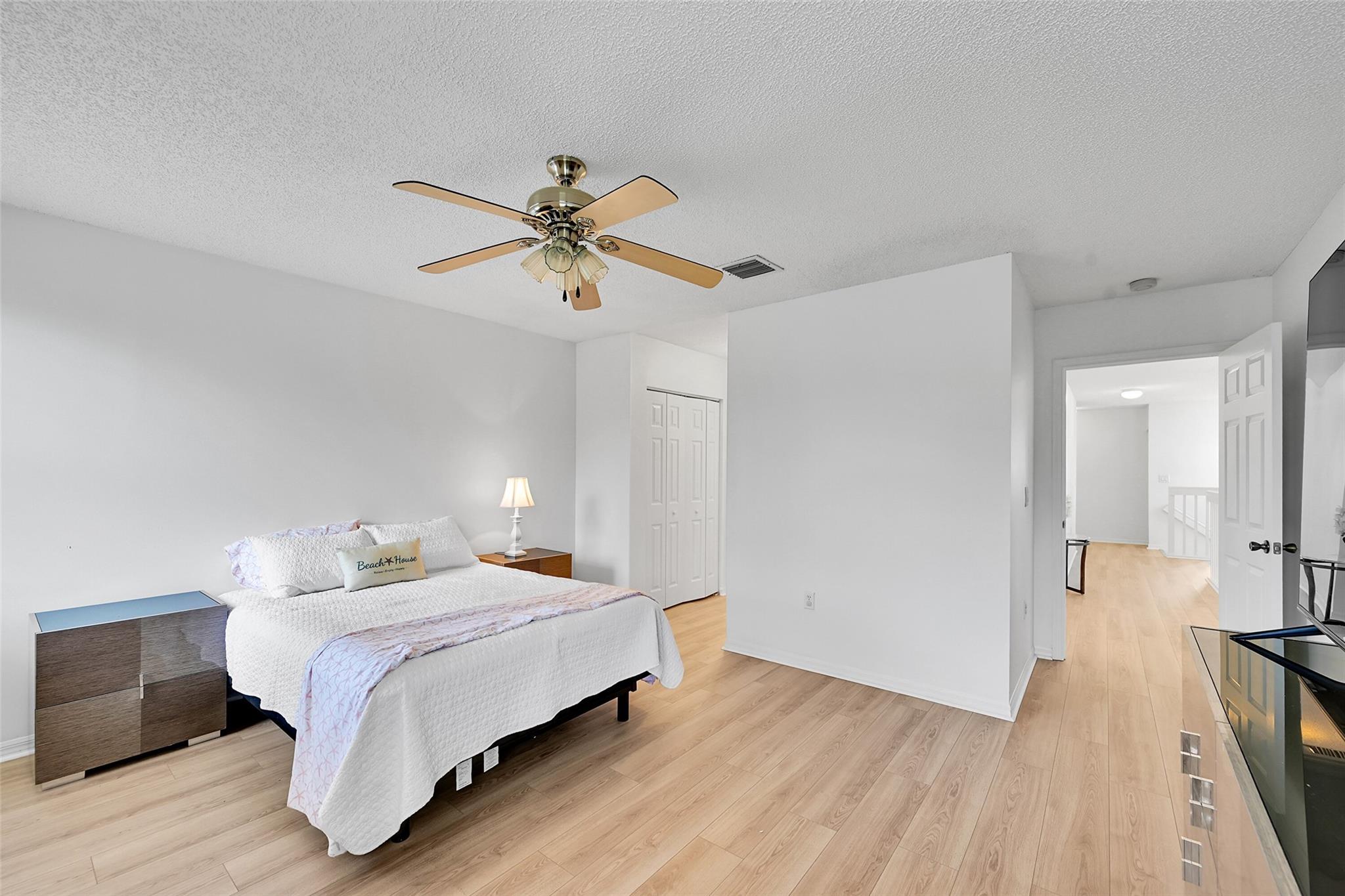 Enclave Wyndham Lakes - Residential