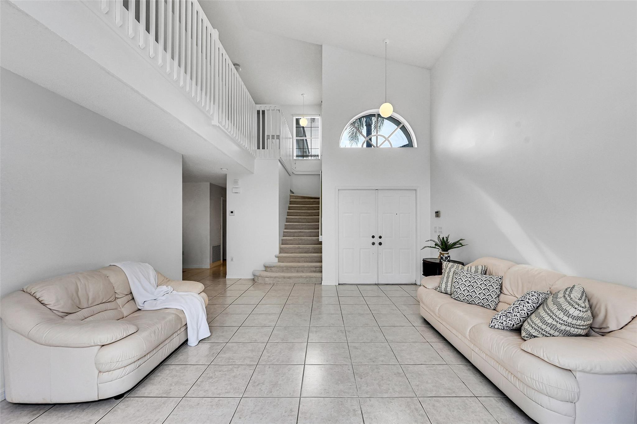 Enclave Wyndham Lakes - Residential