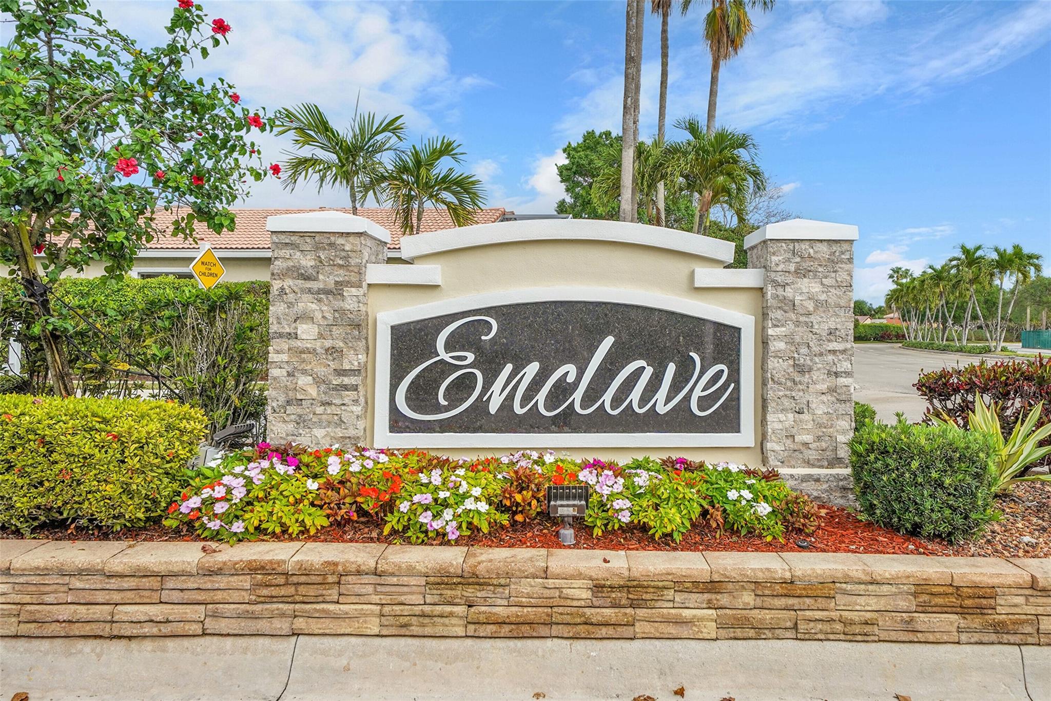 Enclave Wyndham Lakes - Residential