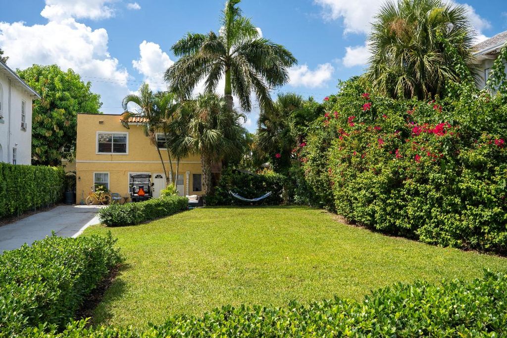 Photo of 256 Seminole Avenue, Palm Beach, FL 33480 (MLS # R11121002)