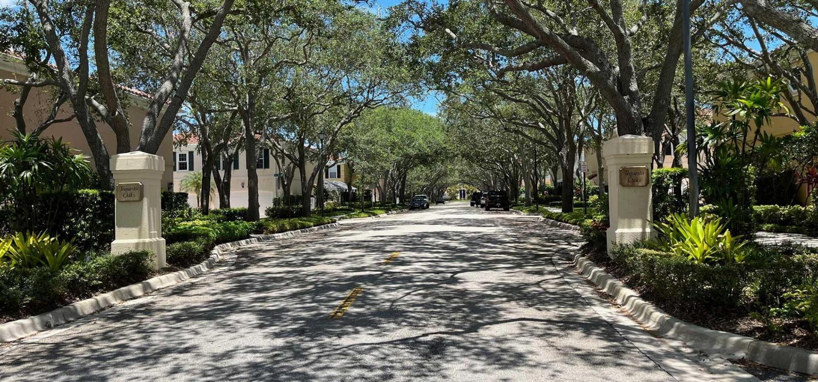 Tequesta Oaks - Residential Lease