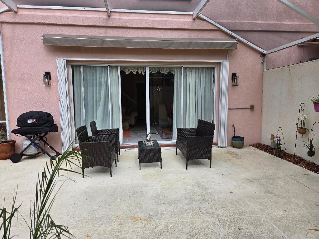 Tequesta Oaks - Residential Lease