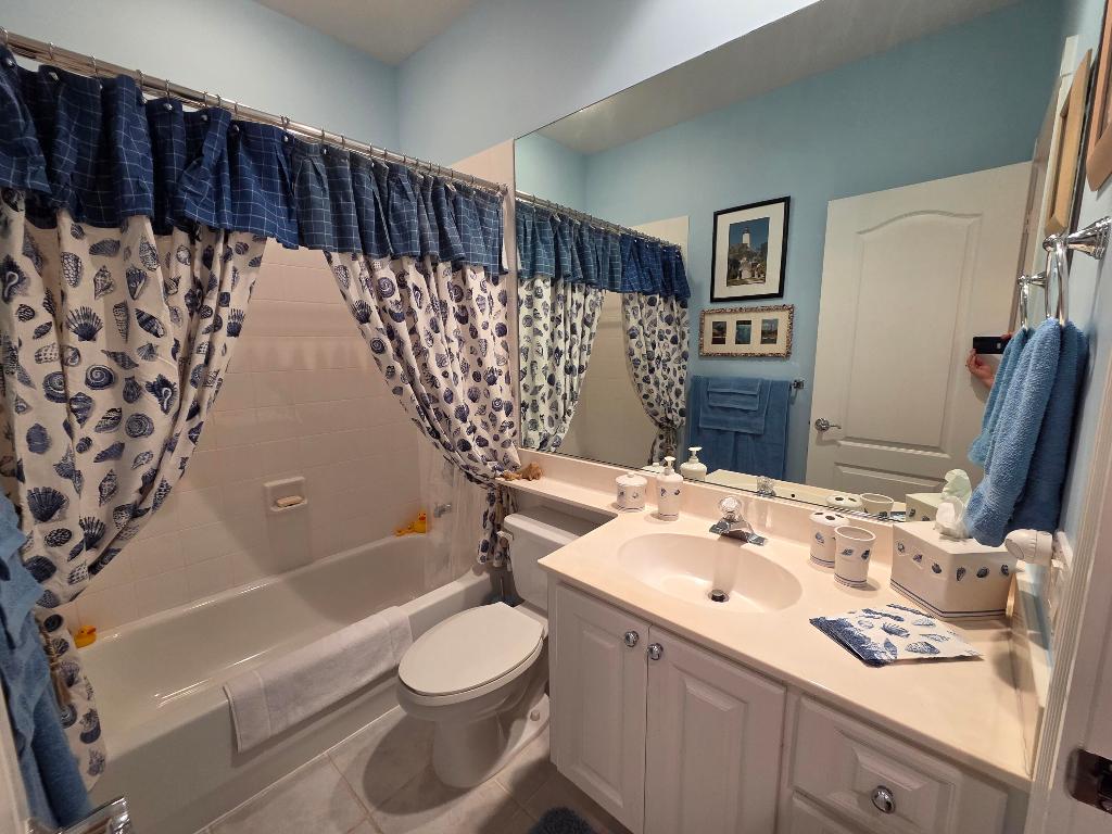 Tequesta Oaks - Residential Lease