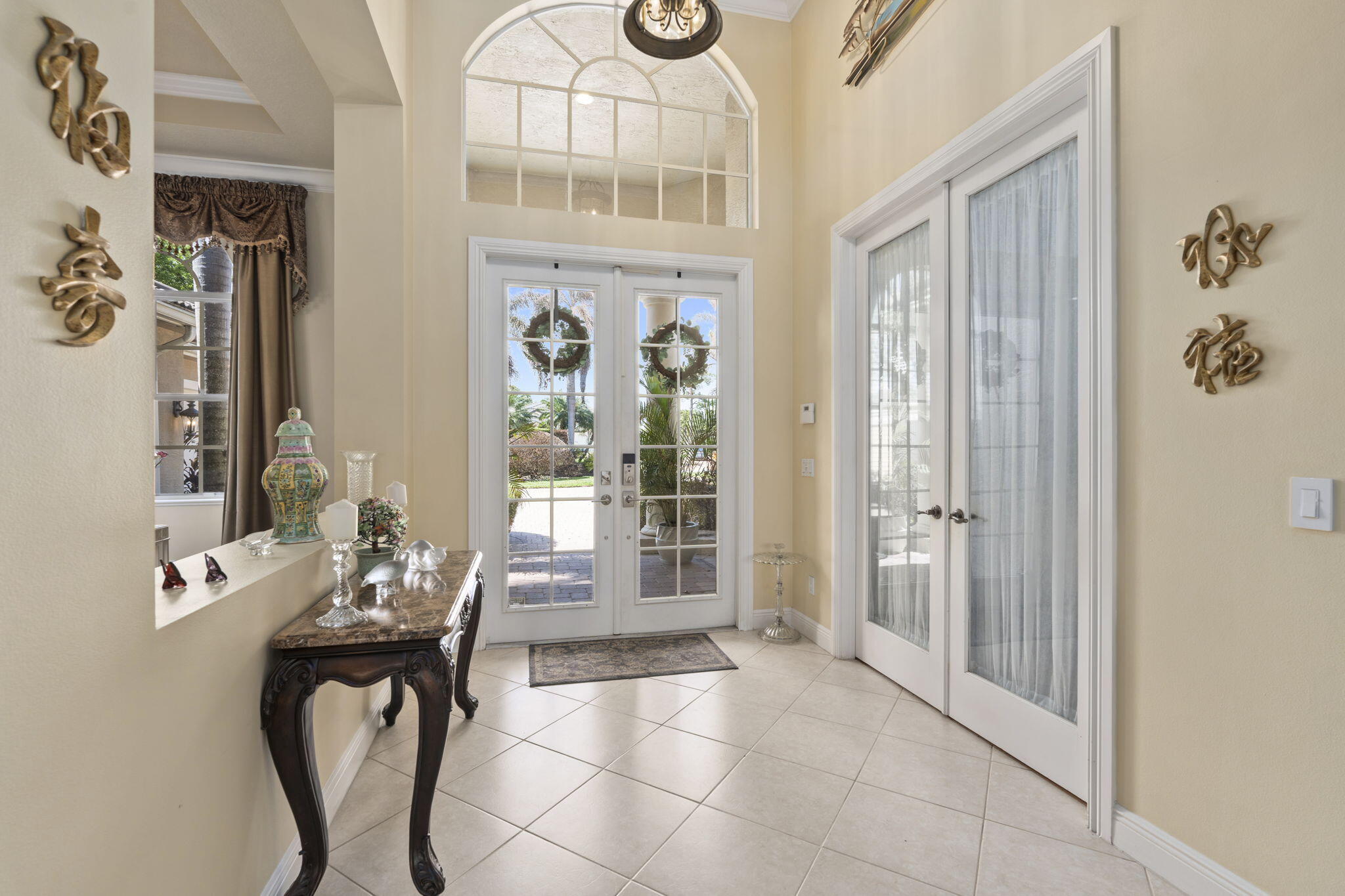 LAURELS - Residential