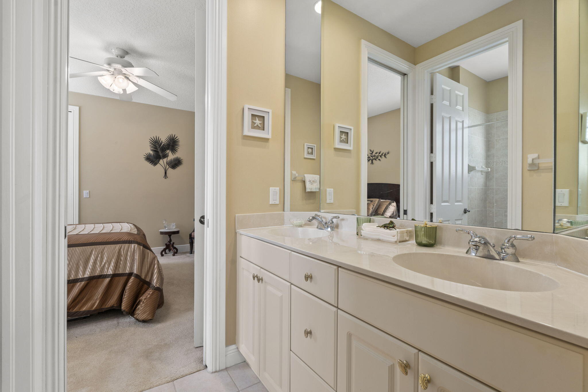 LAURELS - Residential