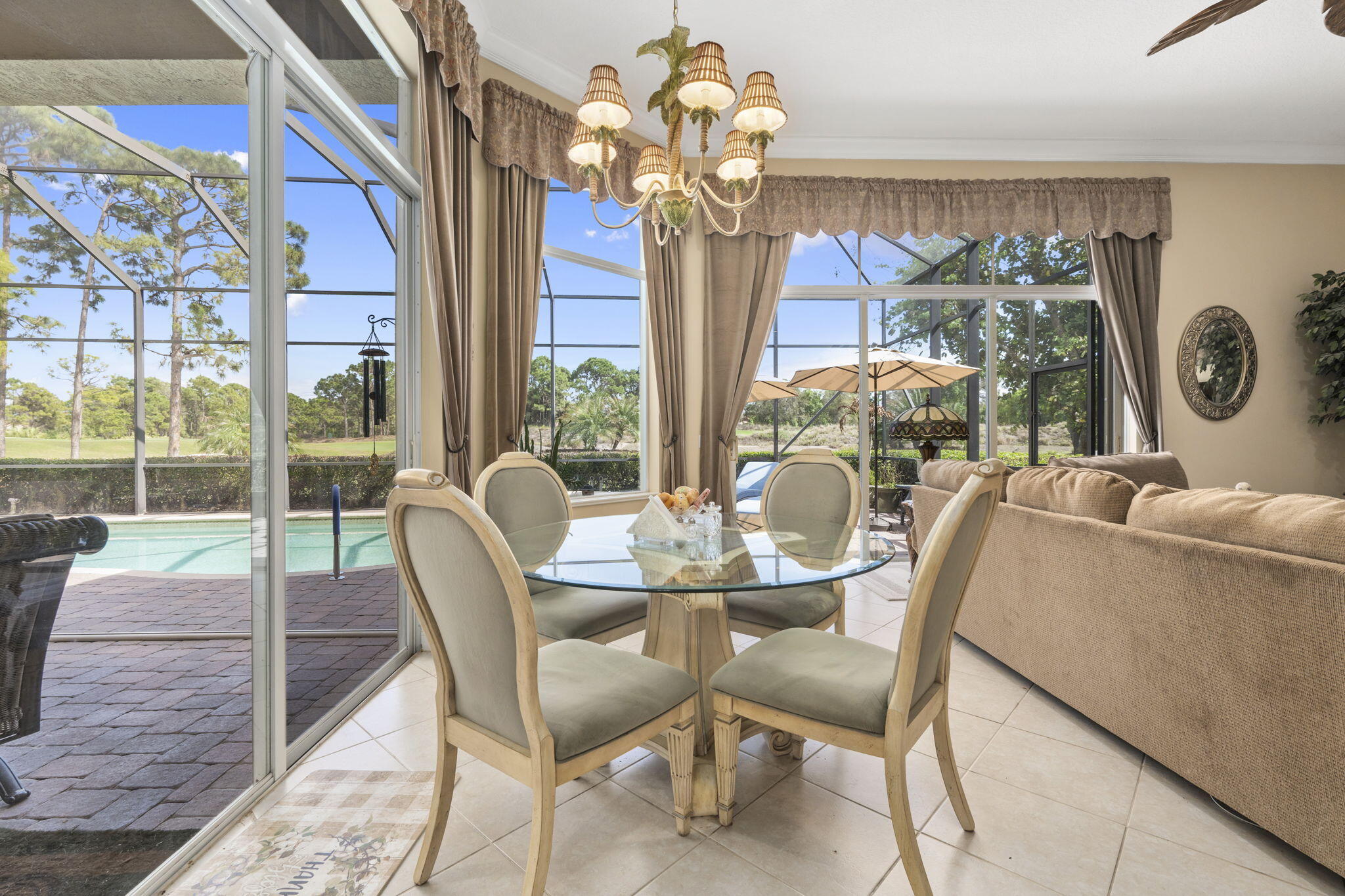 LAURELS - Residential