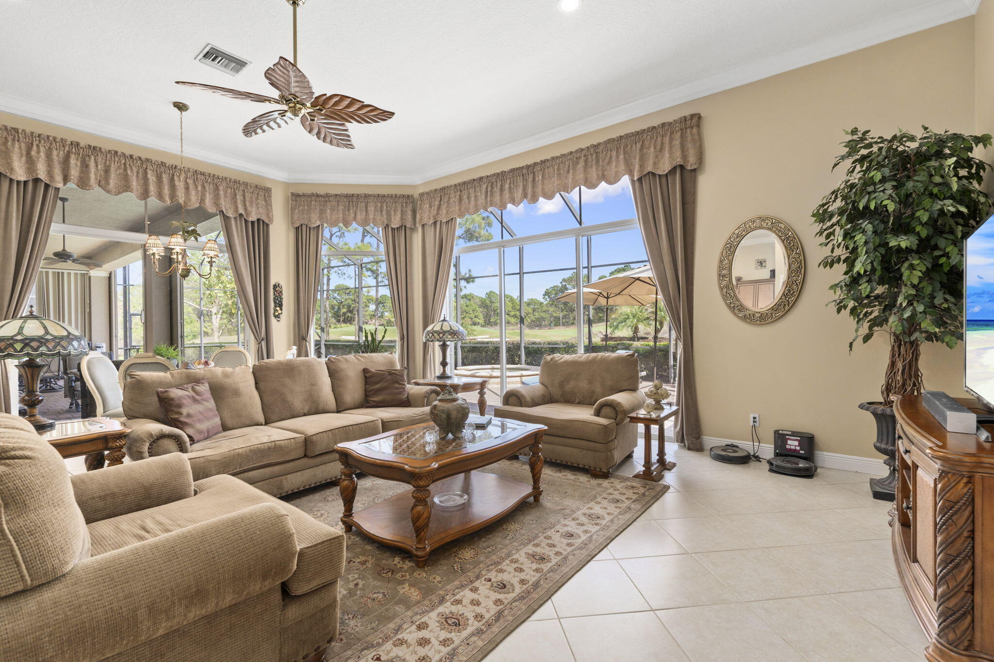 LAURELS - Residential