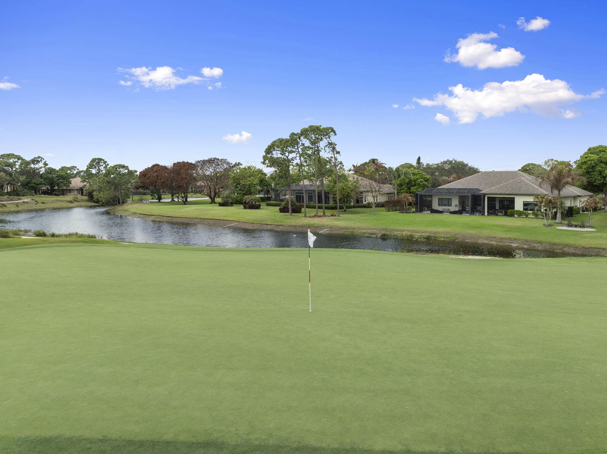 LAURELS - Residential