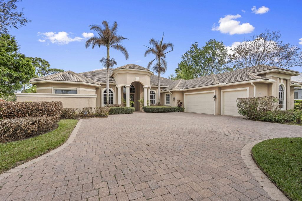 Photo of 7424 Laurels Place, Port Saint Lucie, FL 34986 (MLS # B26003512)