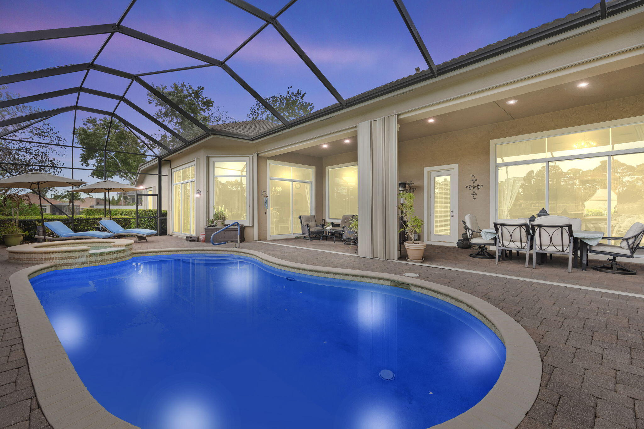 LAURELS - Residential