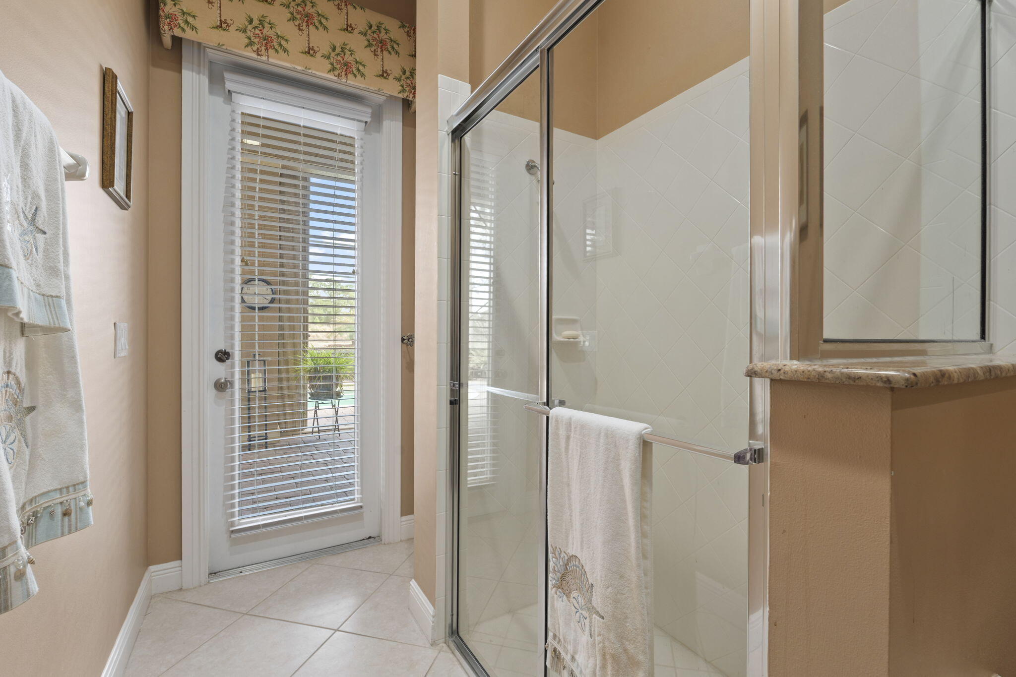 LAURELS - Residential