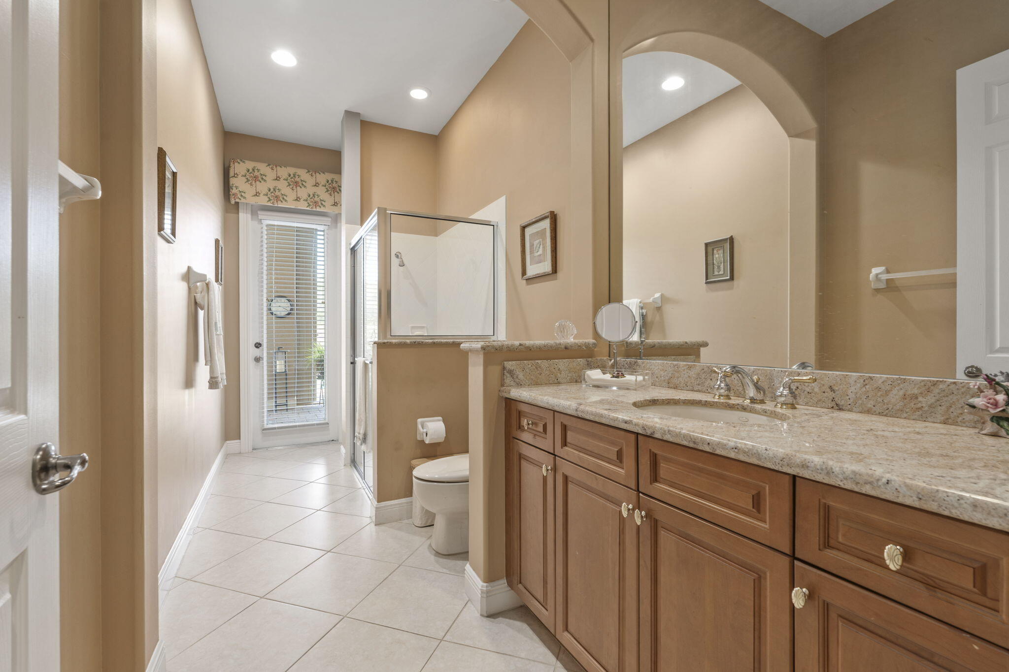 LAURELS - Residential