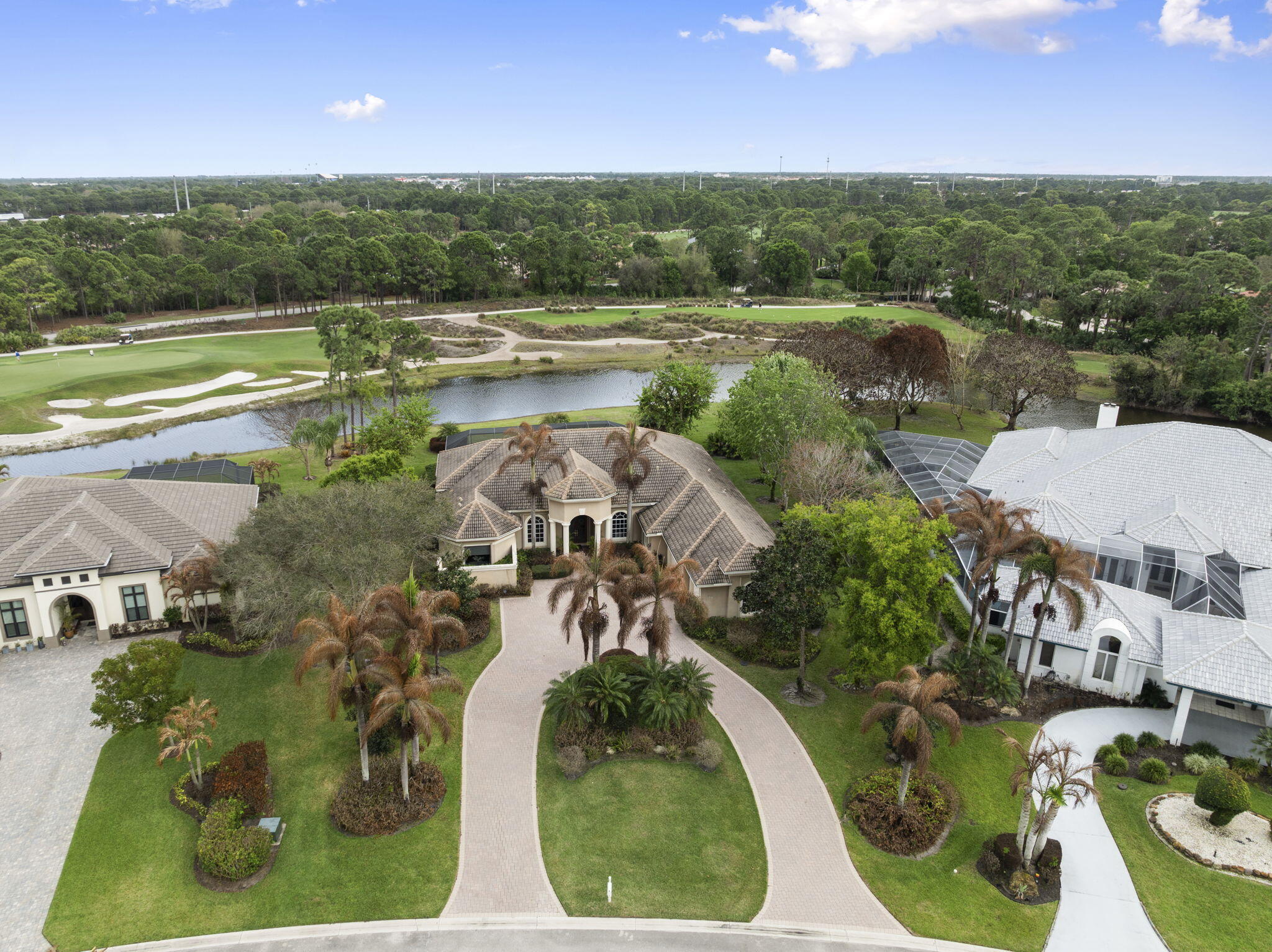 LAURELS - Residential