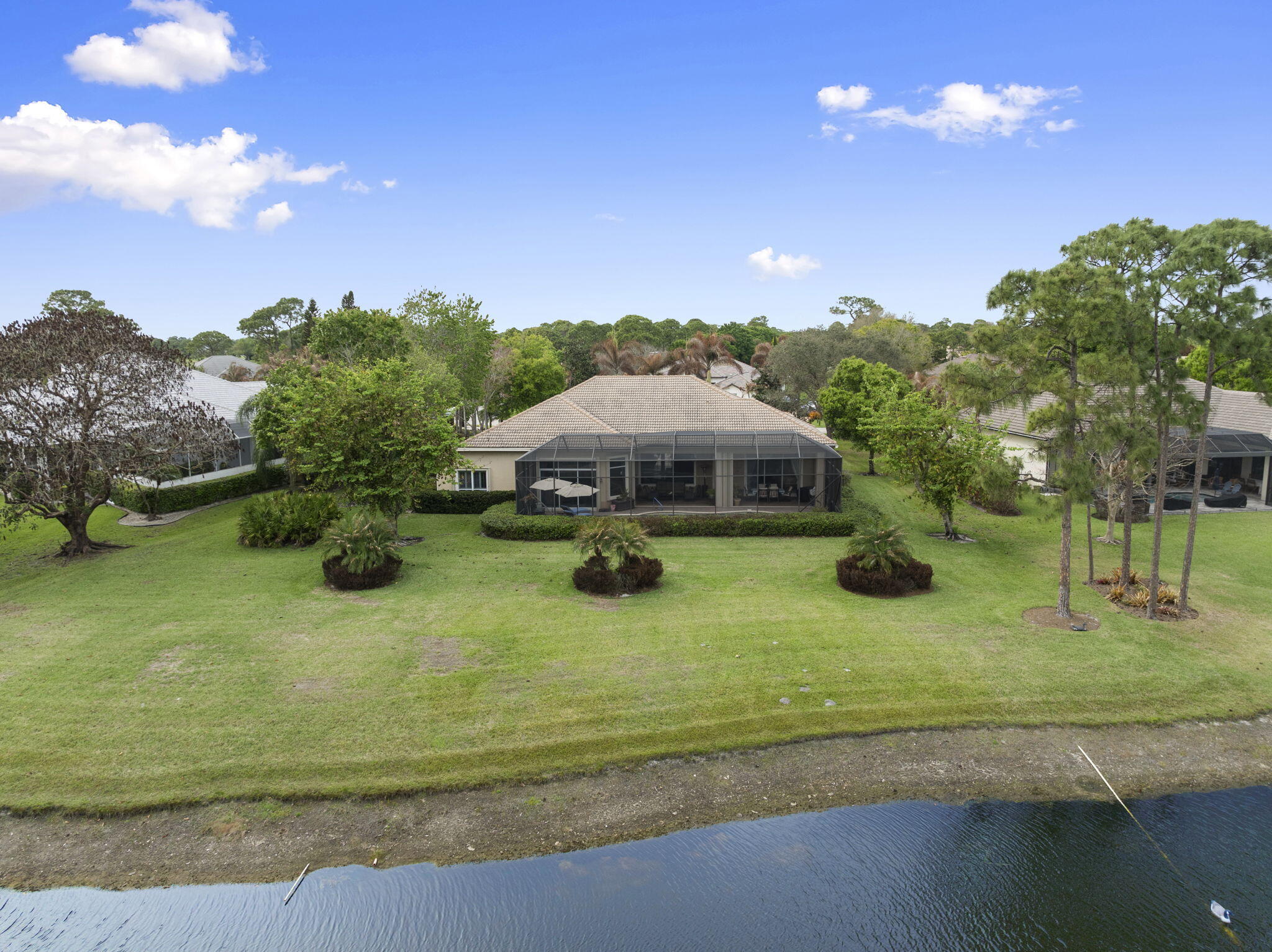 LAURELS - Residential