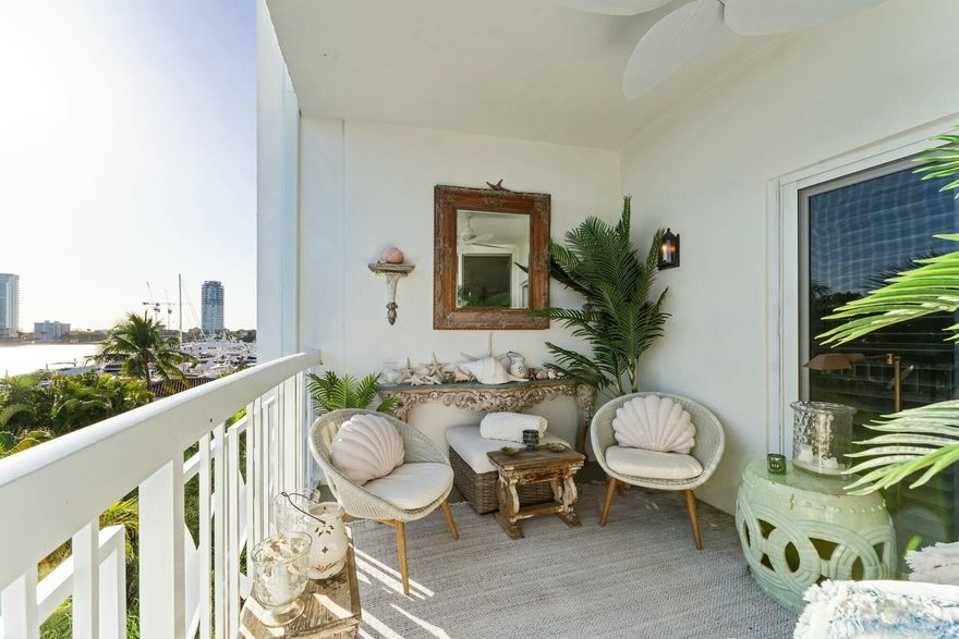 Views to Town Docks and Everglades lagoon! The gentle curve of this Howard Chilton designed building provides beautifully varied view angles for this ''C'' line unit. From the partially open terrace, to your right you look across the palm tree tops to the yachts tethered at the docks, or turn left to watch pelicans drifting on the lagoon. Unit is fully updated with impact glass and renovated kitchen and baths, and some well crafted built-in bookshelves.With its enclosed terrace space 4C encompasses almost 2,000 sqft under AC and another 200 sqft of terrace. To appreciate it, you've got to come see it.