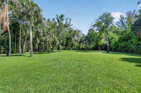 Tiny photo for 13399 Doubletree Circle, Wellington, FL 33414 (MLS # B26034300)