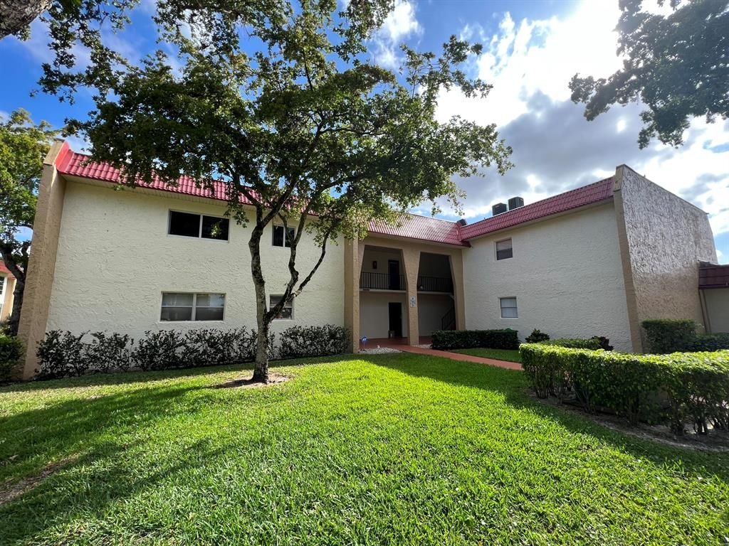 Photo of 345 Lake Frances Drive, West Palm Beach, FL 33411 (MLS # R10877943)