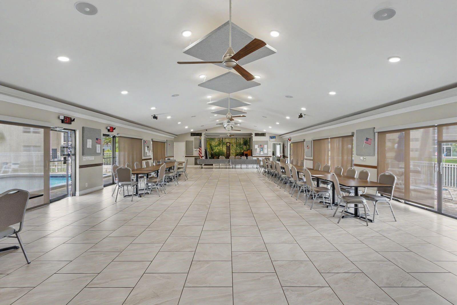 MEADOWBROOK LAKES CONDO - Residential