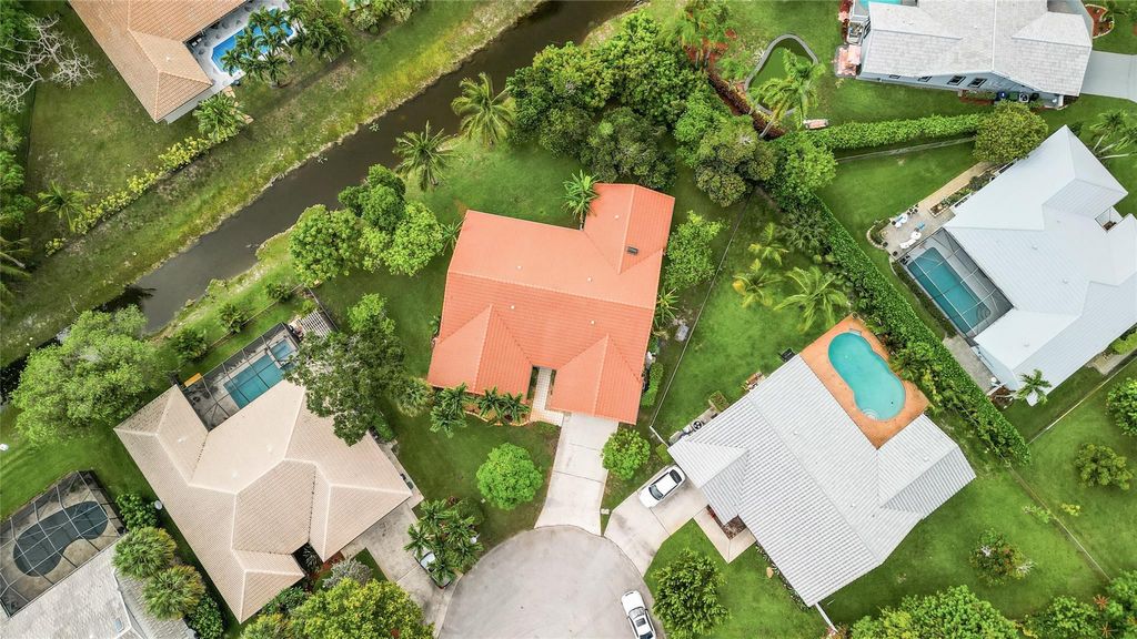 Photo of 4339 NW 73rd Way, Coral Springs, FL 33065 (MLS # F10508248)