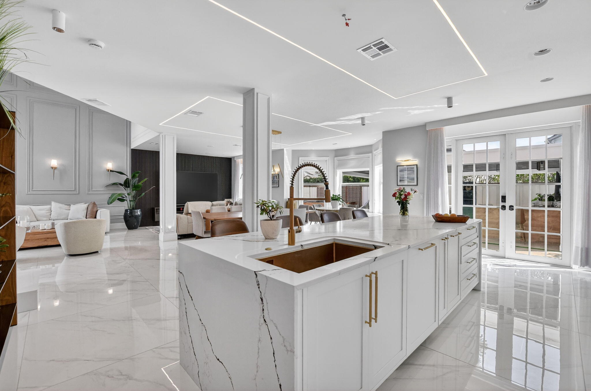 HARBOUR SPRINGS AT MISSION BAY - Residential