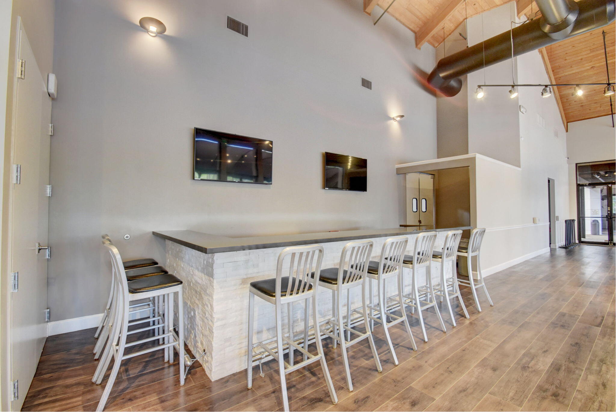 HARBOUR SPRINGS AT MISSION BAY - Residential